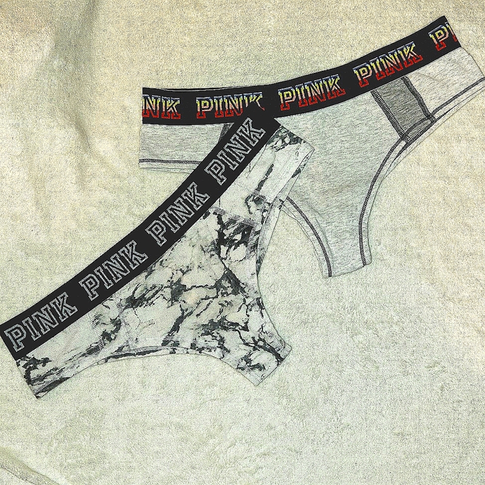 VS Extra Low Rise Cheekster Logo Graphic Band